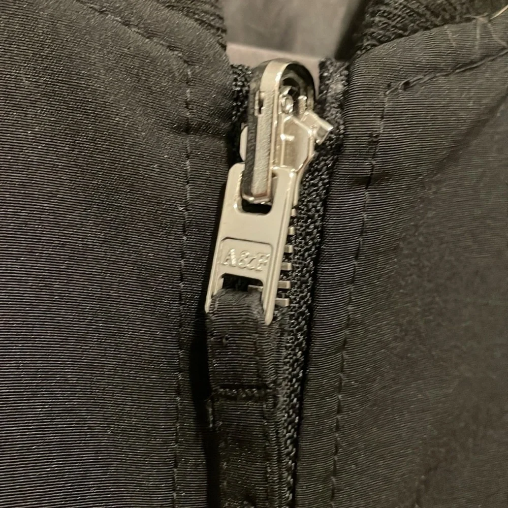 Abercrombie & Fitch reversible jacket - Picture 3 of 8